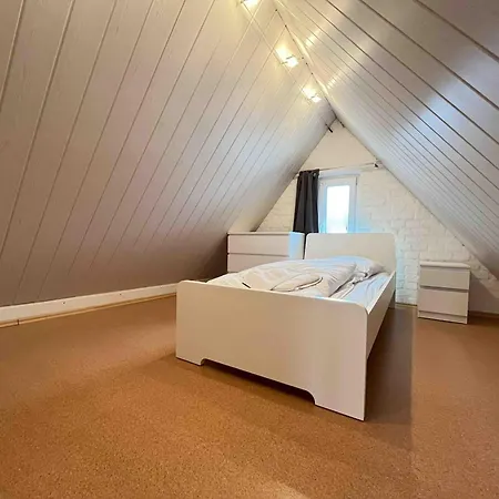 Sad803 - Zweistoeckige Monteurwohnung Lägenhet Schwandorf in Bayern